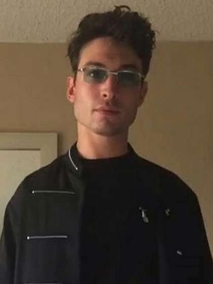 Ezra Miller height